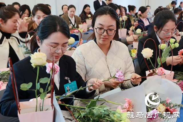 駐馬店市中心醫(yī)院：書香潤(rùn)初心 花香綻芳華